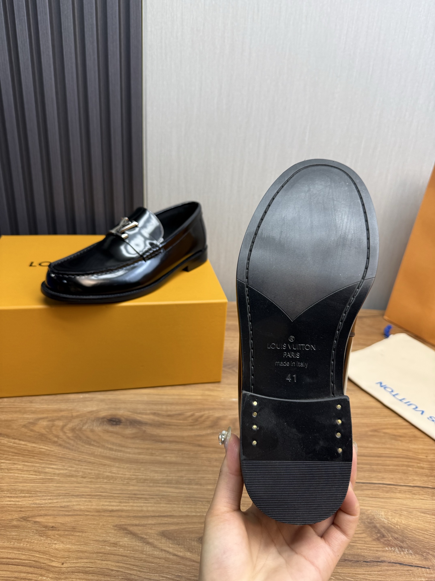 LV